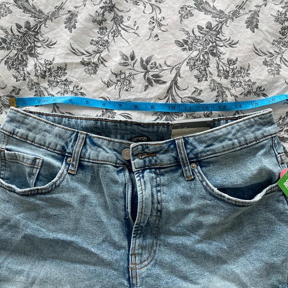 GEORGE high waisted light medium wash denim mom jean shorts ✨ 50% OFF BUNDLES ✨ - Picture 5 of 6